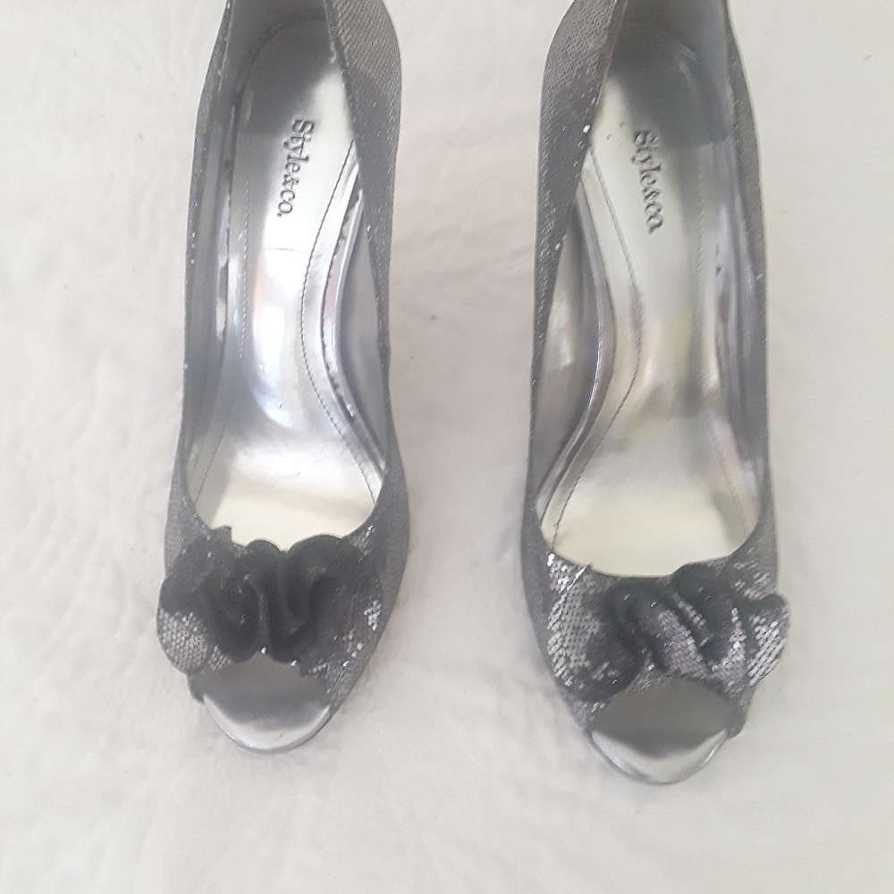 Style & Co. Open toe pumps.